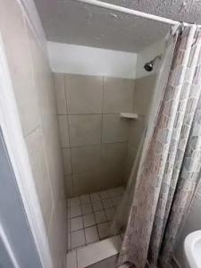 Motel Lauderdale Inn - 7