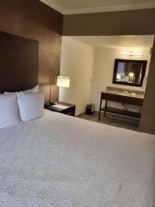 Best Western InnSuites Tucson Foothills & Suites - 41