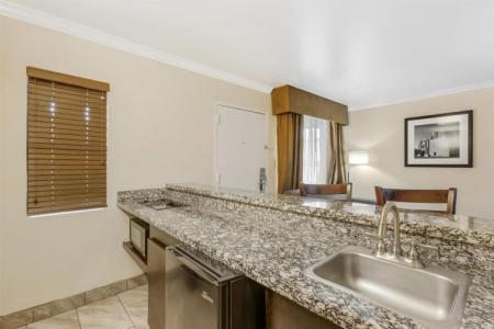 Best Western InnSuites Tucson Foothills & Suites - 68