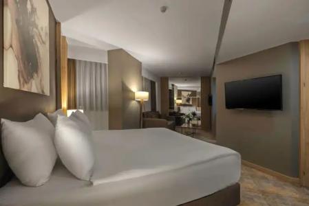 Grand Sapphire City - 56