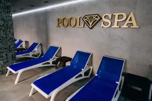 Diamond Resort Black - 23