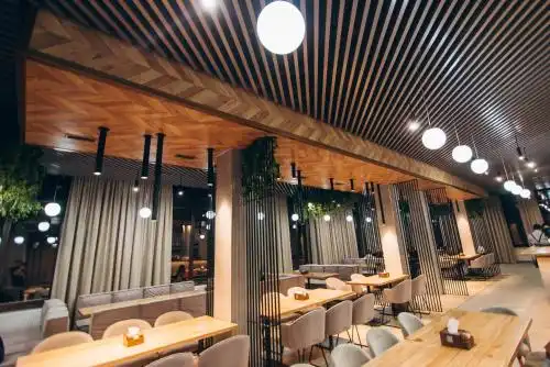 Diamond Resort Black - 32