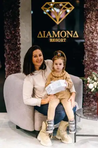 Diamond Resort Black - 39