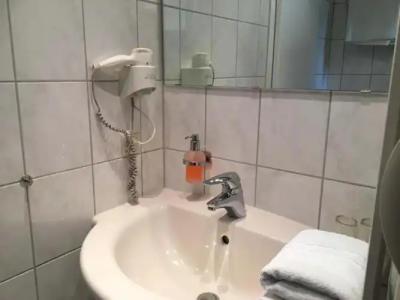 & Restaurant Tennenloher Hof - 4