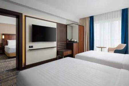 Courtyard by Marriott - 102