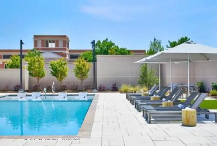 Unc Charlotte Marriott & Conference Center - 1
