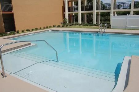 WoodSpring Suites Orlando Kissimmee Maingate - 12