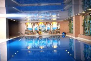 Deluks Hotel Ganja, Гянджа