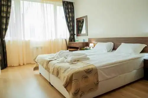Apart Sirona - 26