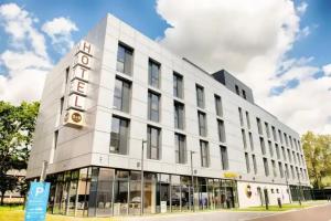 B&B Hotel Stuttgart-Neckarhafen, Штутгарт