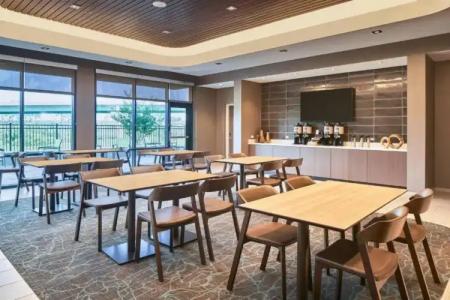 SpringHill Suites by Marriott Orlando Lake Nona - 8