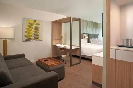 SpringHill Suites by Marriott Orlando Lake Nona - 26