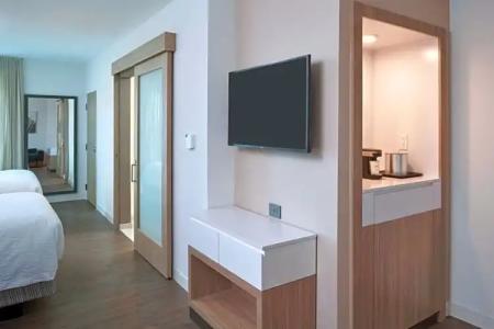 SpringHill Suites by Marriott Orlando Lake Nona - 27