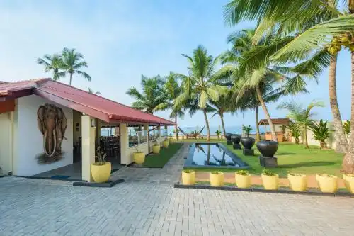 Ivy Beach Resort - 12