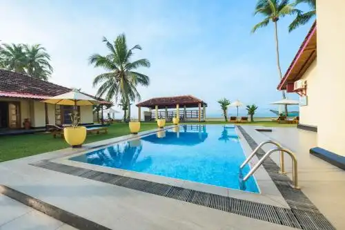 Ivy Beach Resort - 9