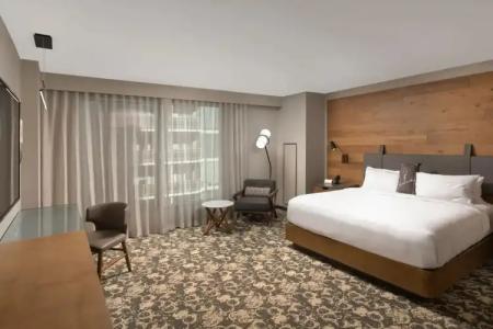 Epicurean Atlanta, Autograph Collection - 5