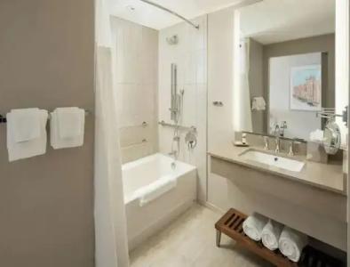 Epicurean Atlanta, Autograph Collection - 19