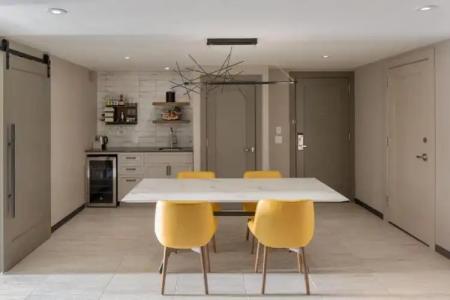 Epicurean Atlanta, Autograph Collection - 87