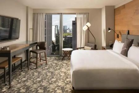 Epicurean Atlanta, Autograph Collection - 86