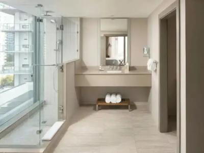 Epicurean Atlanta, Autograph Collection - 68