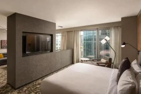 Epicurean Atlanta, Autograph Collection - 58