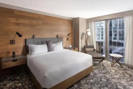 Epicurean Atlanta, Autograph Collection - 60