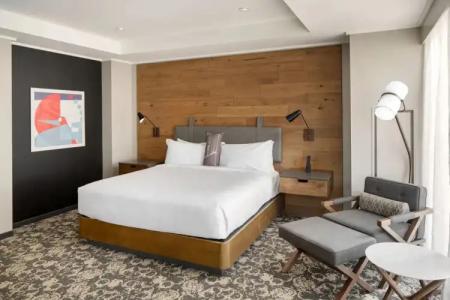 Epicurean Atlanta, Autograph Collection - 109