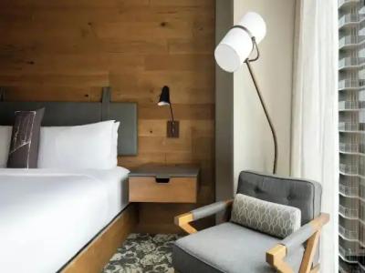 Epicurean Atlanta, Autograph Collection - 36