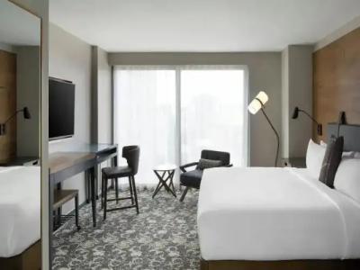 Epicurean Atlanta, Autograph Collection - 83