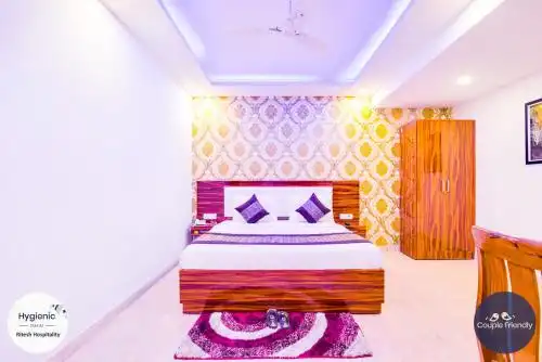 Fabulous - Delhi Airport - 20