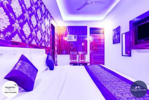 Fabulous - Delhi Airport - 16