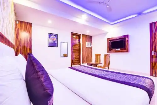 Fabulous - Delhi Airport - 21