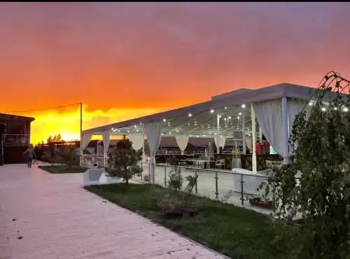 Sairam Su Resort - 14