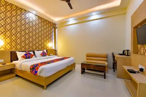 FabIndra Palace - 15