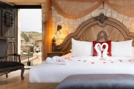 Elysion Cave Suites - 33