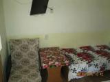 Небольшой двухместный номер с 2 отдельными кроватями