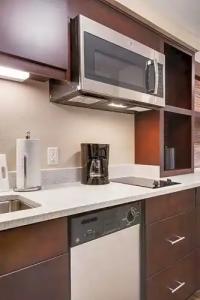 TownePlace Suites by Marriott Orlando Airport - 22