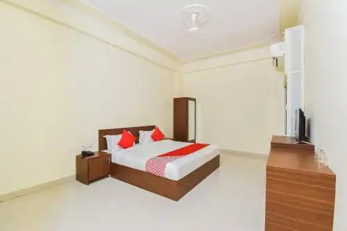 Oyo 26219 The Prince Park - 11