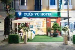 Tuấn Vũ Hotel, Халонг