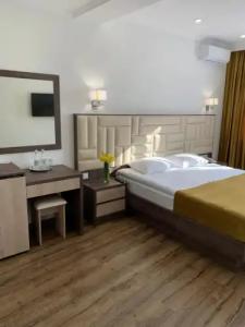 Vertoni Yerevan - 32