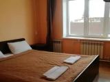 Трехместный номер с ванной комнатой