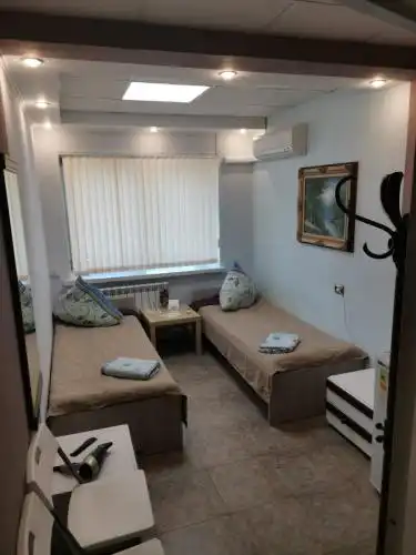 Hostel Adres - 63