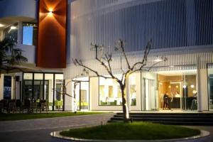 Отель «Regina Garden Vlore», Влера