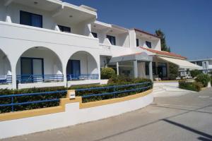 Danae hotel, Фалираки