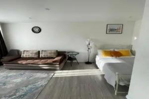 Апартаменты «Центр Краснооктябрьская, 5», Калининград