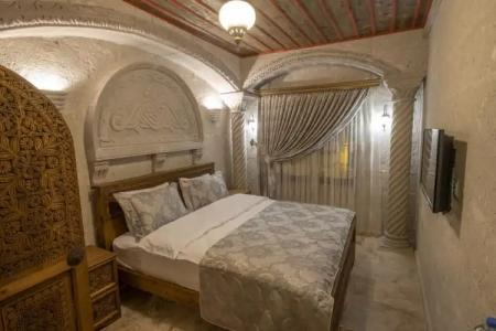 Underground Cave Suites - 12