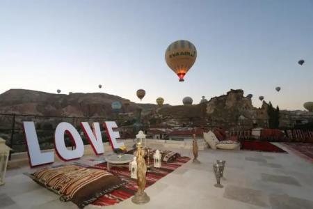 Underground Cave Suites - 0