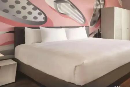 Radisson Red Miami Airport - 39