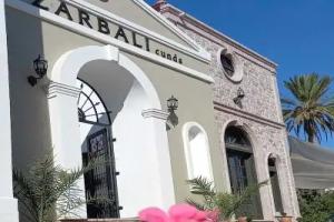 Отель «Zarbalı Cunda», Айвалык