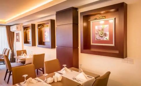 Oscar Park Elite By Historical Salamis - 29